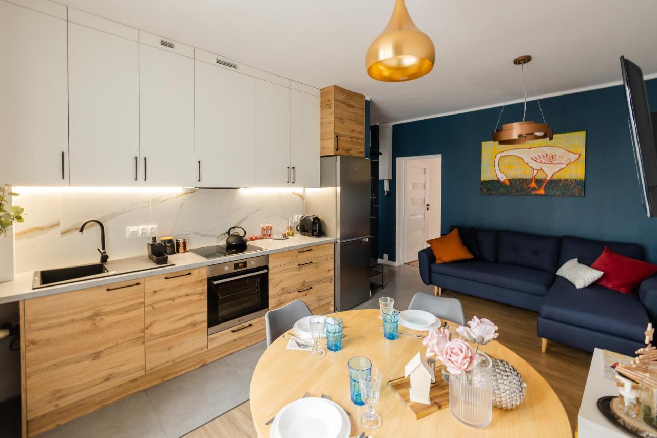 Pod Skrzydlami - Centrum - 24H Czestochowa Ngoại thất bức ảnh